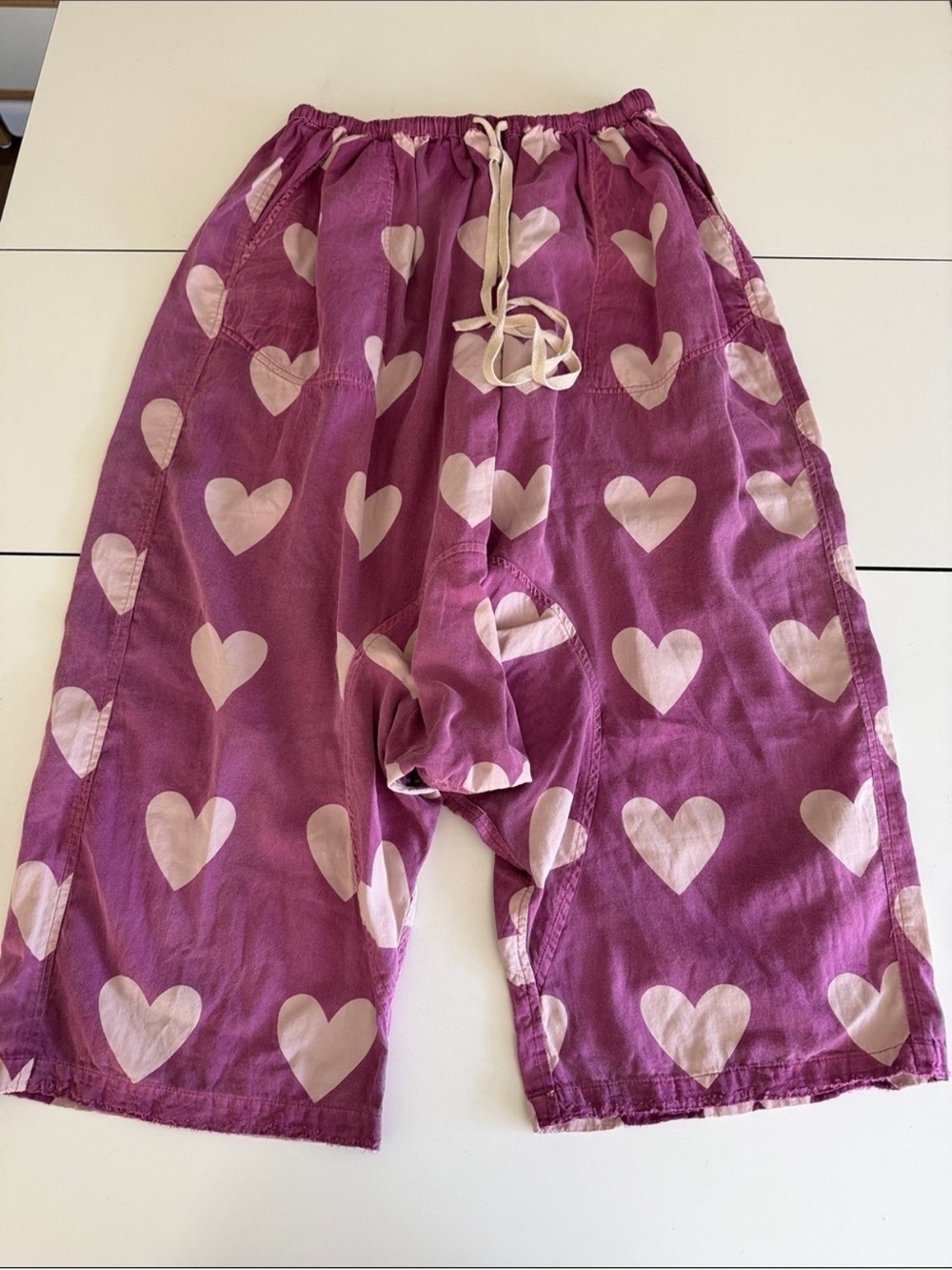 Magnolia Pearl Heart Garcon Penny Pants One Size - Picture 5 of 15